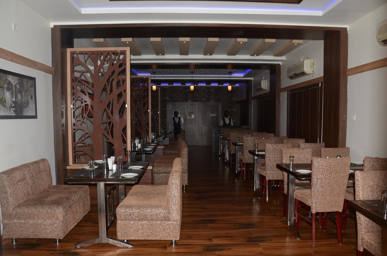 Hotel Triveni Balangir Luaran gambar
