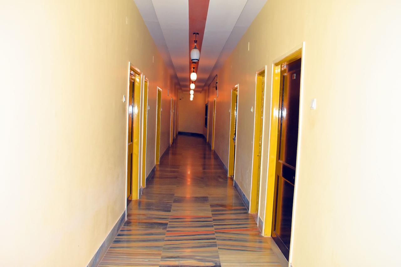 Hotel Triveni Balangir Luaran gambar